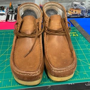 Clarks Men's Stinson Hi Ankle Boot, size 11.5 brown.